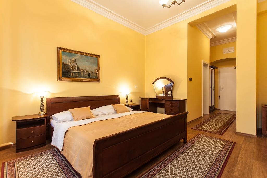 Boutique Hotel Carpe Diem Prešov Esterno foto