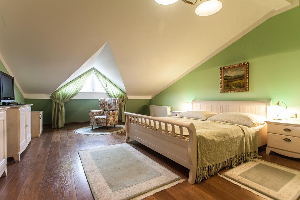 Boutique Hotel Carpe Diem Prešov Esterno foto