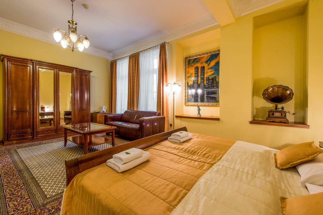 Boutique Hotel Carpe Diem Prešov Esterno foto