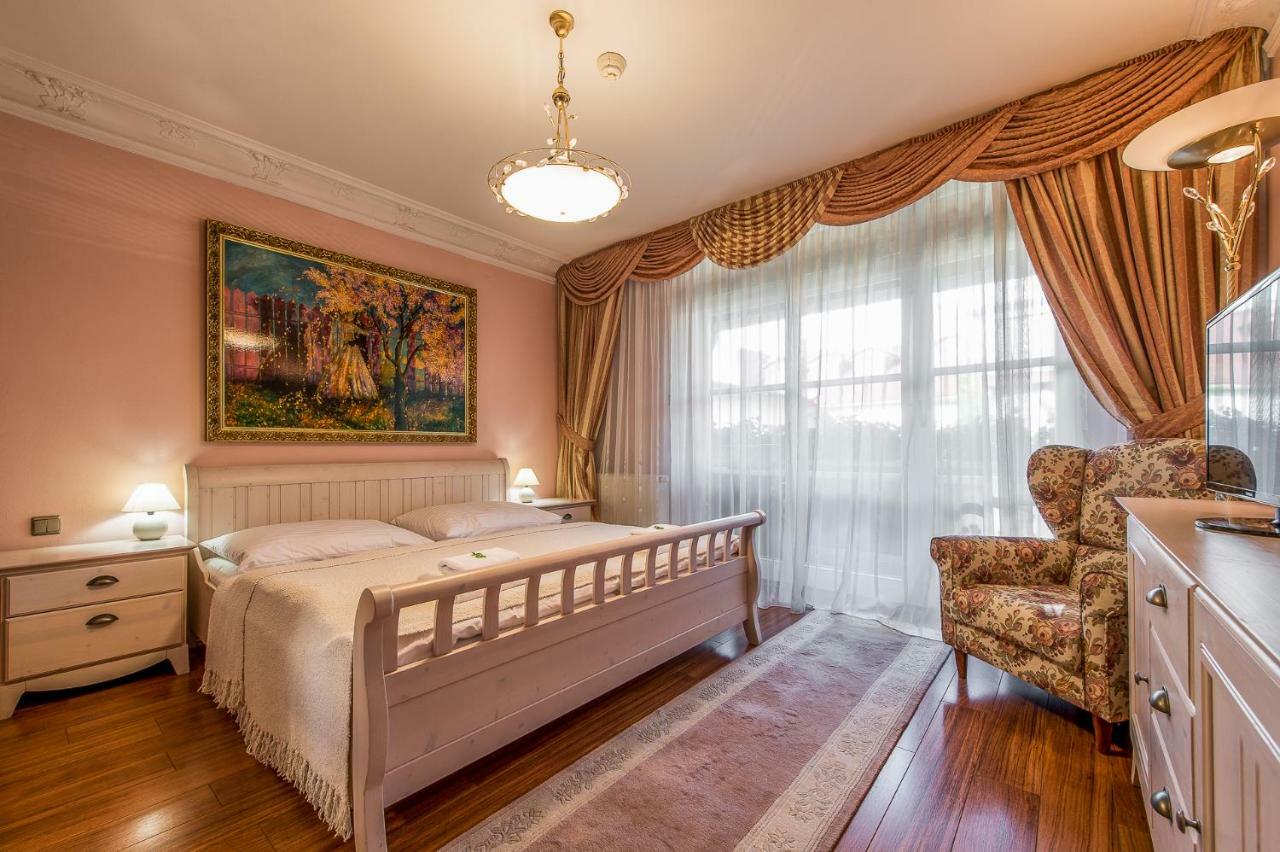 Boutique Hotel Carpe Diem Prešov Esterno foto