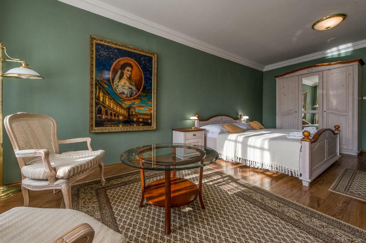 Boutique Hotel Carpe Diem Prešov Esterno foto